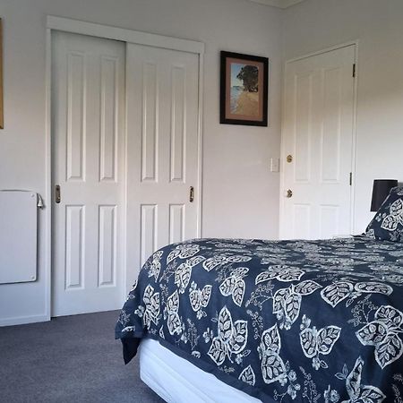 Okura River Estate Getaway Auckland Exterior photo