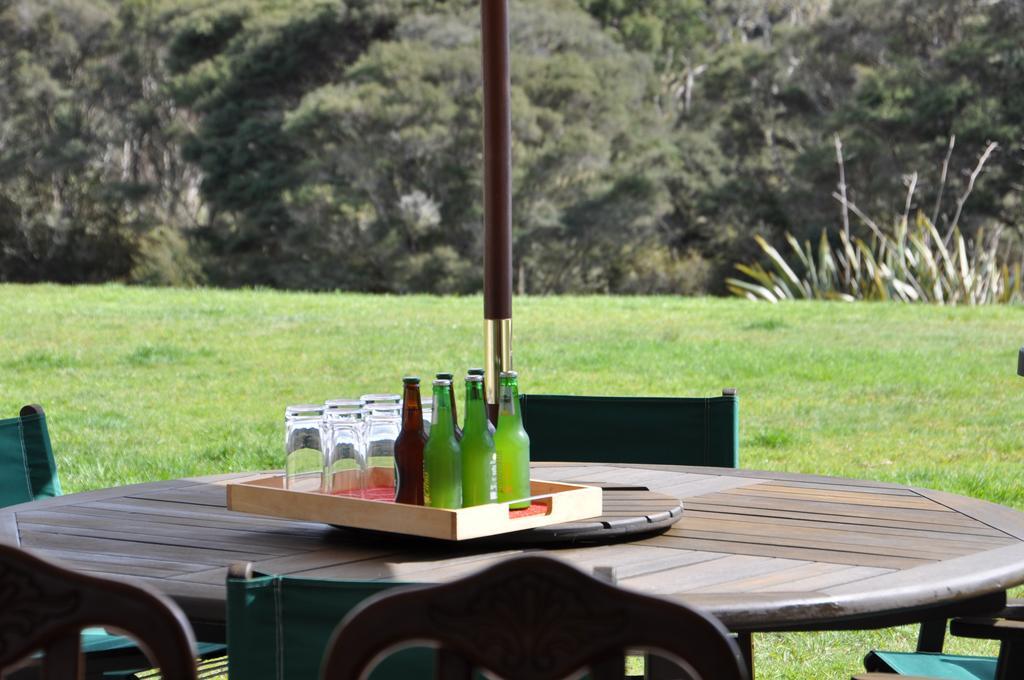 Okura River Estate Getaway Auckland Room photo